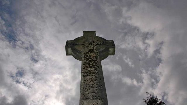 アイルランドのケルト十字の画像
